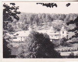 Bnk foto - Manastirea Sihastria - anii `60, Alb-Negru, Romania de la 1950, Cladiri