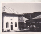 Bnk foto - Manastirea Sihastria - la staretie - anii `60, Alb-Negru, Romania de la 1950, Cladiri