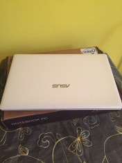 Laptop Asus foto