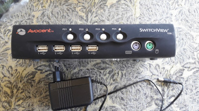 SwitchView Avocent 4 port USB , FUNCTIONEAZA . foto