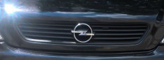 Grila Opel Astra G emblema Originala OPEL Astra G 1998-2009 foto