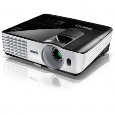 Videoproiector BenQ TH681+ plus-dlp-full-hd-1080-p-3200-ansi-12-000-1 foto