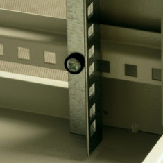 Netrack vertical mounting rack for cabinets 19&amp;#039;&amp;#039; 18U foto