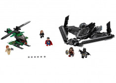 LEGO DC Super Heroes - Eroii justitiei: Batalia din ceruri 76046 foto