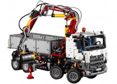 LEGO Technic - Mercedes-Benz Arocs 3245 42043 foto