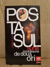 POSTASUL SUNA INTOTDEAUNA DE DOUA ORI-JAMES CAIN foto