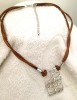 Colier Aur 18K &amp; Pandantiv + Snur Dublu Piele - Lant Aurit Fashion