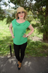 Bluza subtire, tinereasca, cu maneca scurta, nuanta verde (Culoare: VERDE, Marime: 44) foto