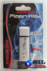 Flash USB 2.0 negru 4GB Twist Microdia foto