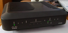 ROUTER WIRELESS CISCO EPC 3925 DE LA UPC foto