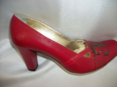 Pantof simplu, din piele lacuita, cu toc patrat (Culoare: ROSU, Marime: 38) foto