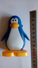 figurina pinguin f75 foto