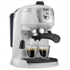 Espressor manual DeLonghi EC221.W, Dispozitiv spumare, Sistem cappuccino, 15 Bar, 1 l, Oprire automata, Alb foto