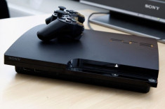 Consola Sony Playstation 3 Slim 250Gb Modat foto