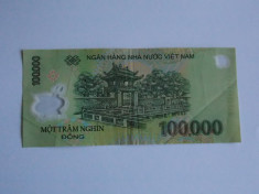 Bancnota 100000 dong Vietnam -plastic foto