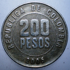 7.350 COLUMBIA 200 PESOS 2005 foto