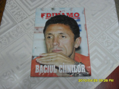 Revista FC Dinamo aug. 2003 foto