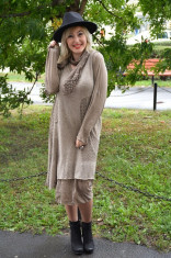 Rochie fashion cu maneca lunga si lungime medie, nuanta bej (Culoare: BEJ, Marime: 56) foto