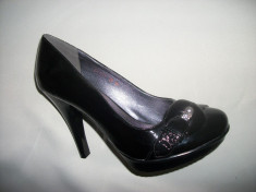 Pantof cu toc inalt si platforma in fata, negru lucios, eleganti (Culoare: NEGRU-LAC, Marime: 36) foto