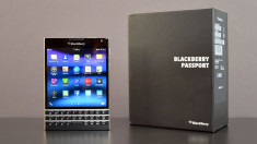Vand Blackberry Passport foto