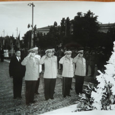 Gheorghe Gheorghiu Dej la o ceremonie oficiala