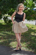 Rochie tinereasca scurta, model elegant, culoare negru-auriu (Culoare: NEGRU-AURIU, Marime: 40) foto
