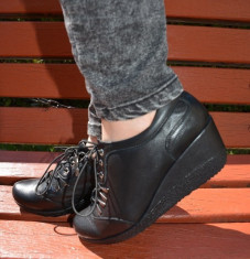 Pantof deosebit piele naturala fina, culoare neagra, talpa plina (Culoare: NEGRU, Marime: 39) foto