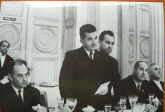 Nicolae Ceausescu la un dineu oficial , anii 60 foto