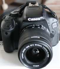 Camera DSLR Canon 600D, obiectiv Canon 18-55mm foto