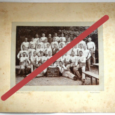 Fotografie veche pe carton, grup de sportivi germani - circa 1900