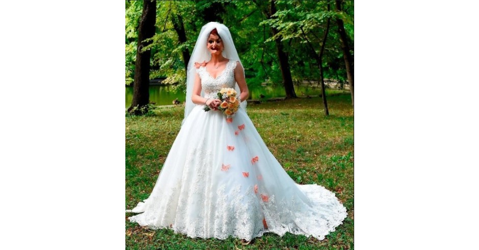 Vand Rochie De Mireasa Atelier Victor Marina Arhiva Okaziiro