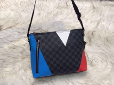 Genti Louis Vuitton Shoulder Bag Unisex Blue Edition foto