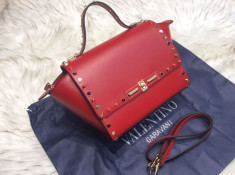 Genti Valentino Garavani Rockstud Tote Collection foto