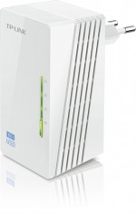 Amplificator Powerline 300Mbps AV500, 500Mbps Powerline Datarate, 2 10/100Mbps Fast Ethernet, HomePlug AV, TP-LINK &amp;quot;TL-WPA4220&amp;quot; foto