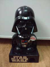 Figurina Darth Vader care imita respiratia acestuia foto