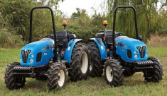 Tractor LS model R60 ROPS, 57 CP foto