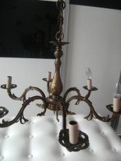Frumos candelabru din alama , vechi, 6 brate, stare perfecta,de colectie/decor. foto