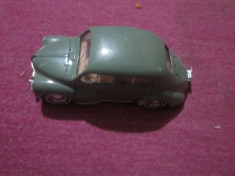 masinuta renault 4 cv scara 1pe 43 solido made france c7 foto