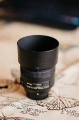 Nikon AF-S NIKKOR 85mm f/1.8G foto