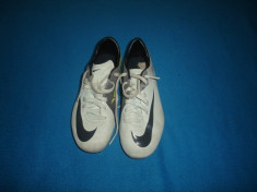 GHETE DE FOTBAL NIKE MERCURIAL ORIGINALE foto