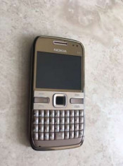 Nokia E72 bronze folosit stare buna,orice retea,bateria tine 2-3zi!!PRET:280lei foto