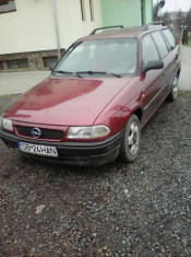 Vand sau schimb urgent opel ! foto