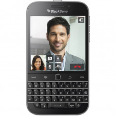 Smartphone BlackBerry Q20 Classic , 3.5 Inch , Dual Core , 2 GB RAM , 16 GB , Retea 4G , BlackBerry OS 10 , Negru foto