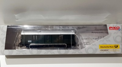 Vagon postal PIKO 54480, scara H0 / 1:87 / 16,5 mm foto