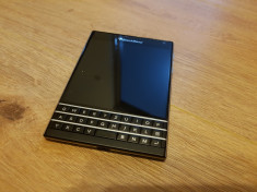 Blackberry Passport - 699 lei foto