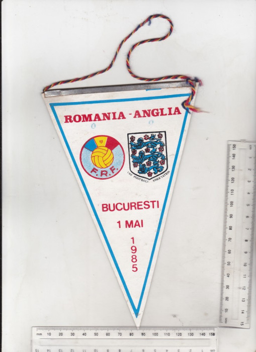 bnk div Fanion Romania - Anglia - Bucuresti 1985