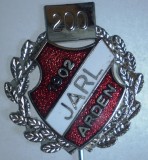 I.174 INSIGNA STICKPIN DANEMARCA SPORT FOTBAL 200 JARL ARDEN h57mm email, Europa