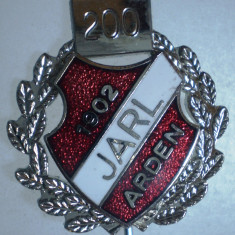 I.174 INSIGNA STICKPIN DANEMARCA SPORT FOTBAL 200 JARL ARDEN h57mm email