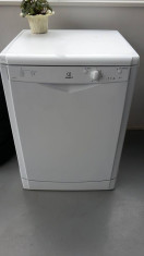 Masina Spalat vase Indesit foto