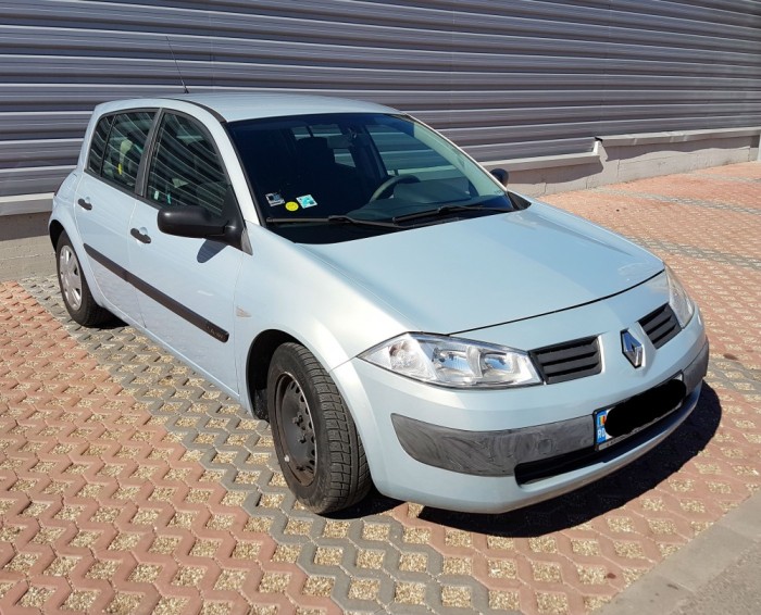 Vand Renault Megane 2 hatchback 1.4, benzina, 2004 foto mare Vand Renault Megane 2 hatchback 1.4, benzina, 2004 foto mare